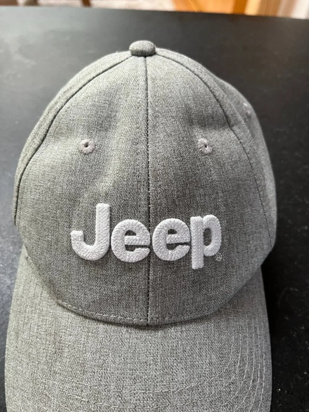 Unisex Heathered Gray Embroidered White Jeep Logo Baseball Cap EUC
